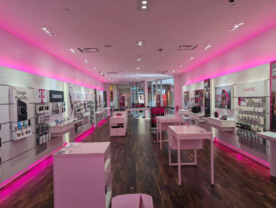  Interior photo of T-Mobile Store at Ross Park Mall, Pittsburgh, PA 