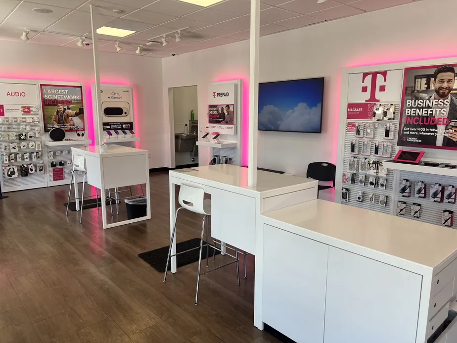  Interior photo of T-Mobile Store at Red Horse Plaza, Ojai, CA 