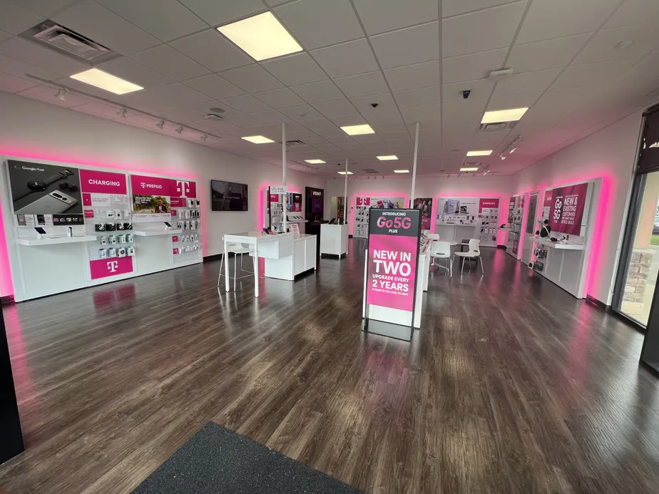 Interior photo of T-Mobile Store at Springfield Dirksen, Springfield, IL