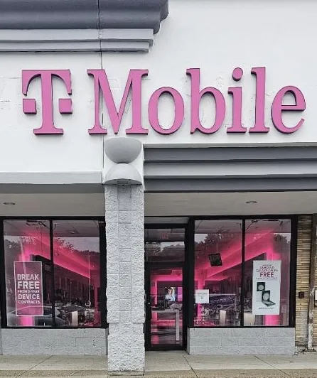 Exterior photo of T-Mobile Store at Redstone Shopping Center, Stoneham, MA