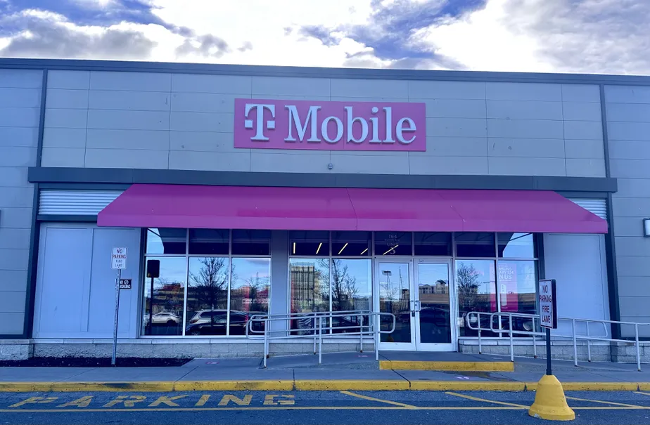  Exterior photo of T-Mobile Store at Mystic Mall, Chelsea, MA 