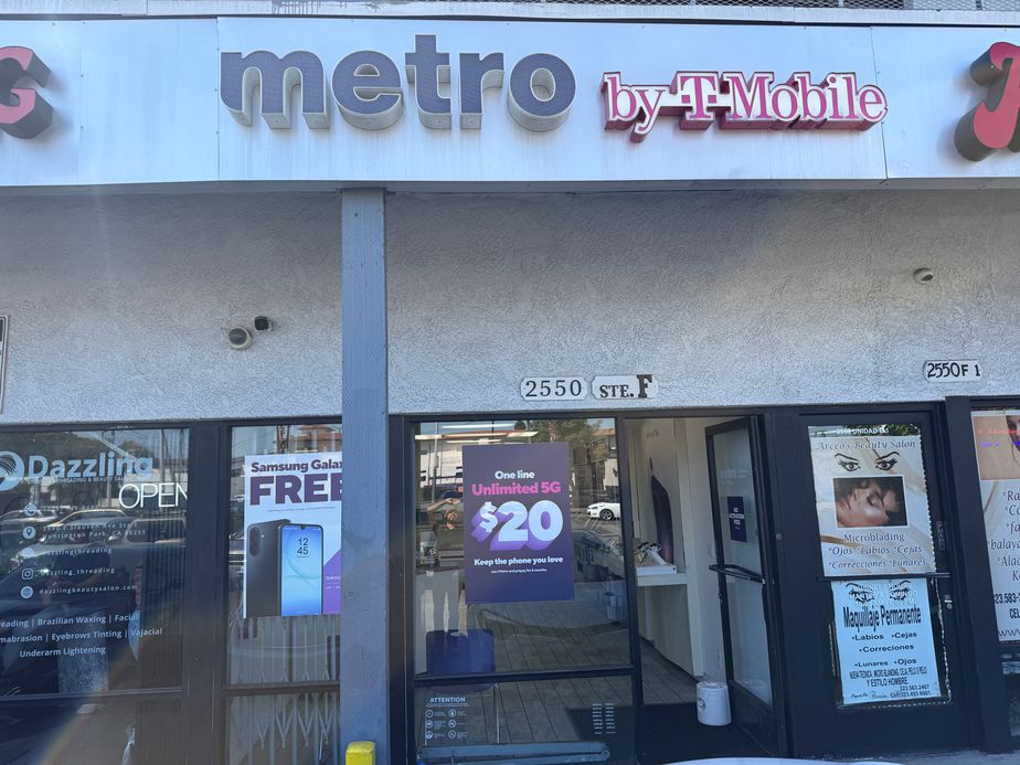 Metro by T-Mobile 2550 E Slauson Ave - 2550 E Slauson Ave 