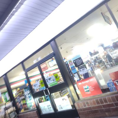 Image gallery for 7-Eleven