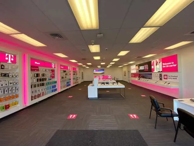 Interior photo of T-Mobile Store at Yakima Valley Hwy & Morgan Rd, Sunnyside, WA