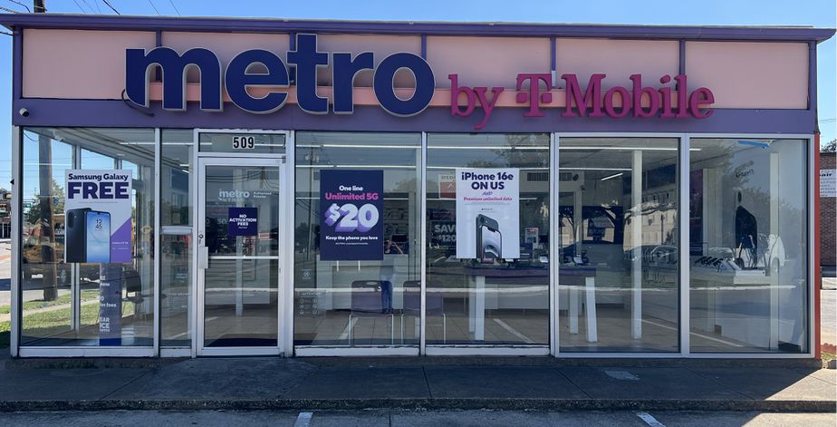 Metro by T-Mobile 509 W Arapaho Rd - 509 W Arapaho Rd 