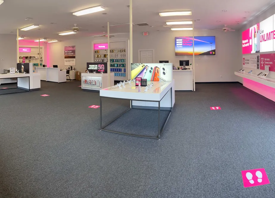 Interior photo of T-Mobile Store at S State Route 159 & Troy Rd, Glen Carbon, IL
