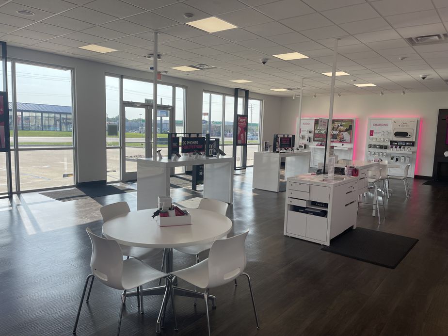 Interior photo of T-Mobile Store at N Baltimore St & Hwy 6, Kirksville, MO