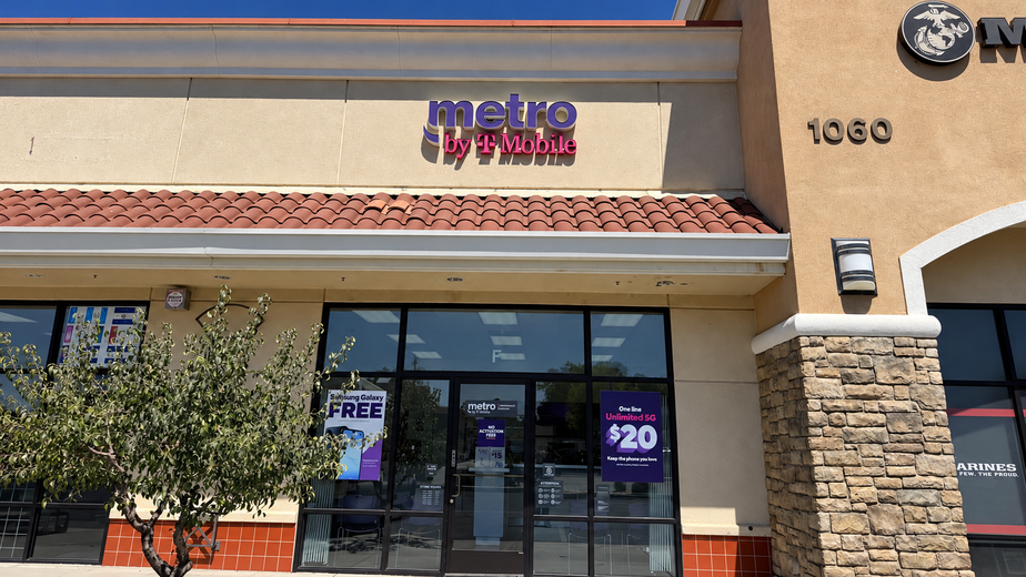 Metro by T-Mobile 1060 E Pacheco Blvd - 1060 E Pacheco Blvd 