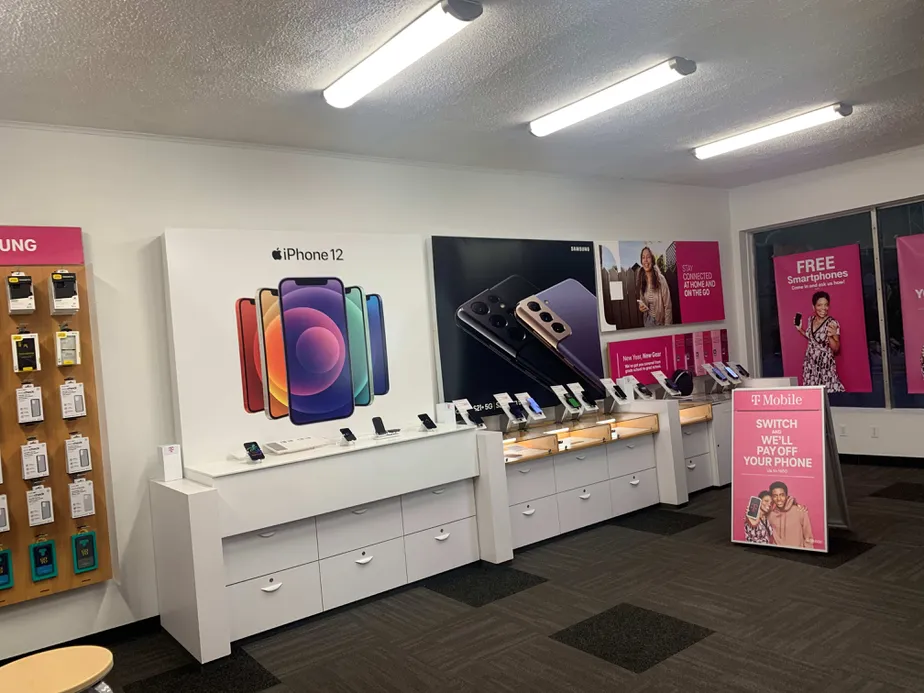 Interior photo of T-Mobile Store at Moran Ave & 2nd St, Mullens, WV