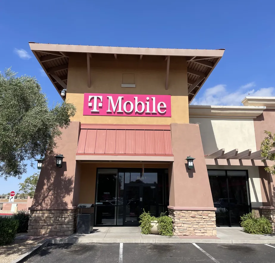 Exterior photo of T-Mobile Store at Arizona Ave & Pecos Rd, Chandler, AZ