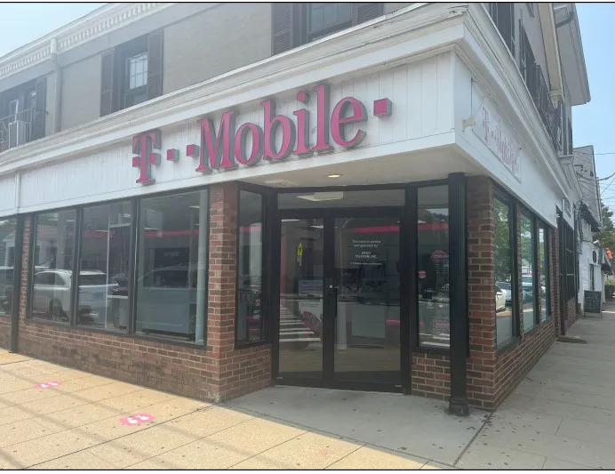  Exterior photo of T-Mobile Store at South St & W Main St, Oyster Bay, NY 