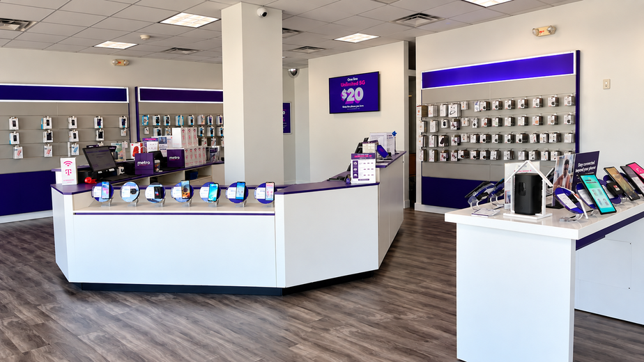 Metro by T-Mobile 1792 SW 8th St - 1792 SW 8th St 