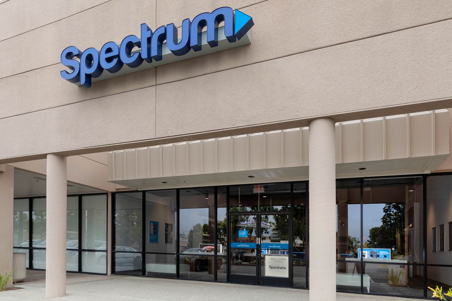 Spectrum - 6824 Katella Ave 