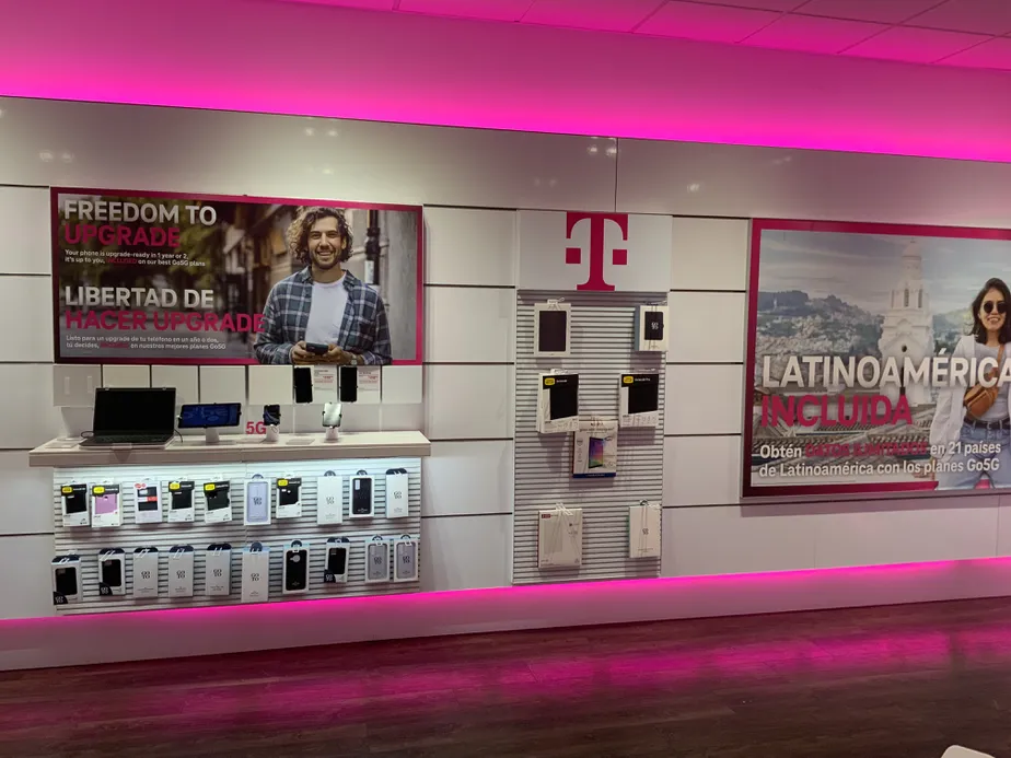  Interior photo of T-Mobile Store at Greenbelt & 62nd, Berwyn Heights, MD 