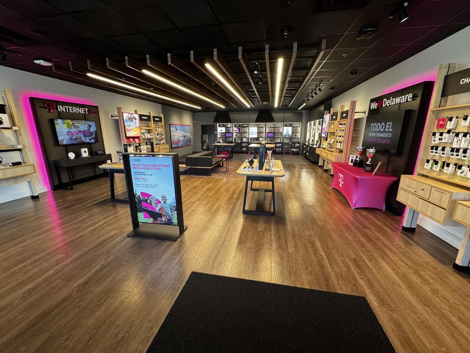 Interior photo of T-Mobile Store at People's Plaza, Newark, DE