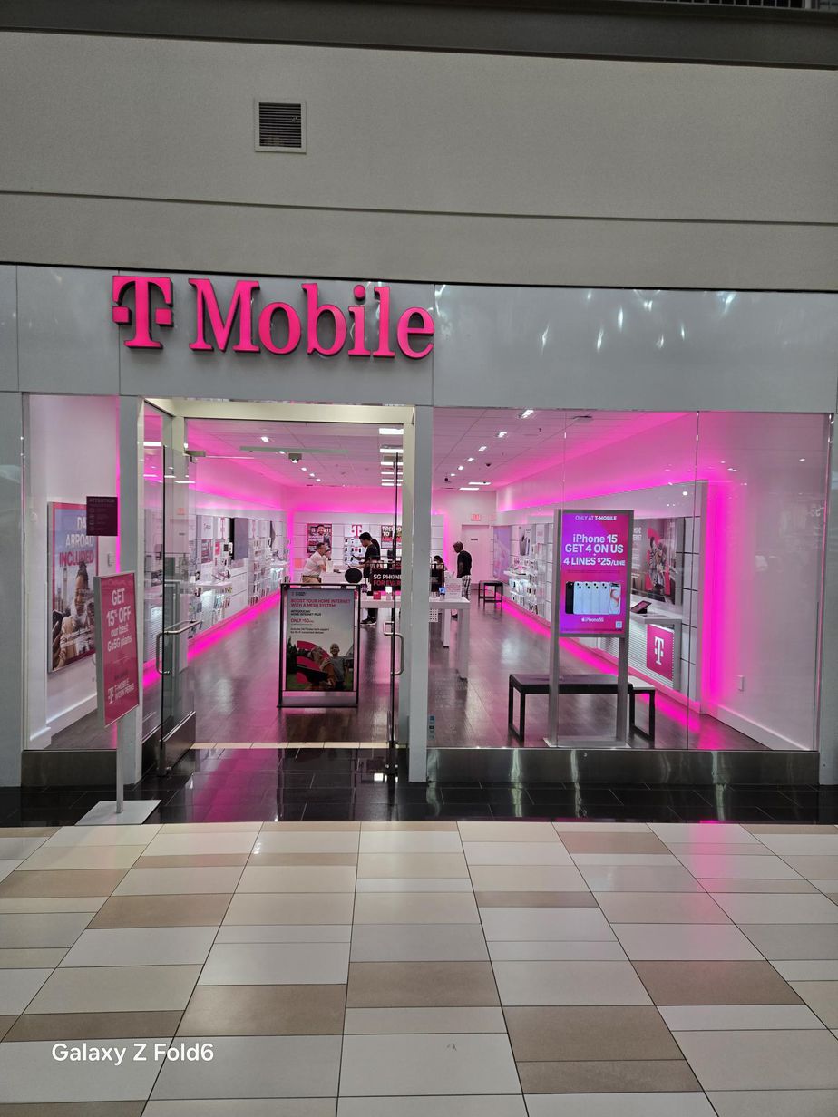 Exterior photo of T-Mobile Store at Crossgates Mall, Albany, NY