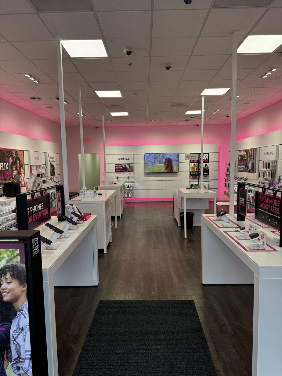 Interior photo of T-Mobile Store at Stringtown Rd - Parkway Center, Grove City, OH