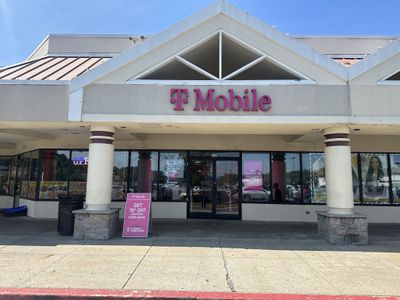Image gallery for T-Mobile Reisterstown Rd & Kenmar Ave