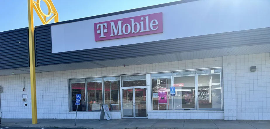  Exterior photo of T-Mobile Store at Stockwell & Harrison, Avon, MA 