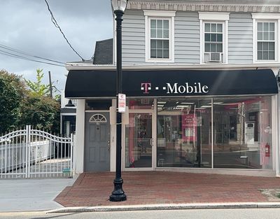 T-Mobile Authorized Retailer