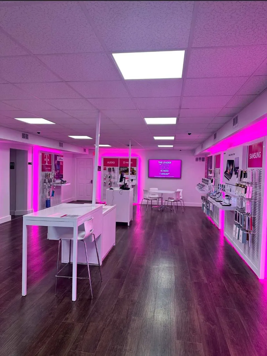 Interior photo of T-Mobile Store at Murray & Forbes, Pittsburgh, PA