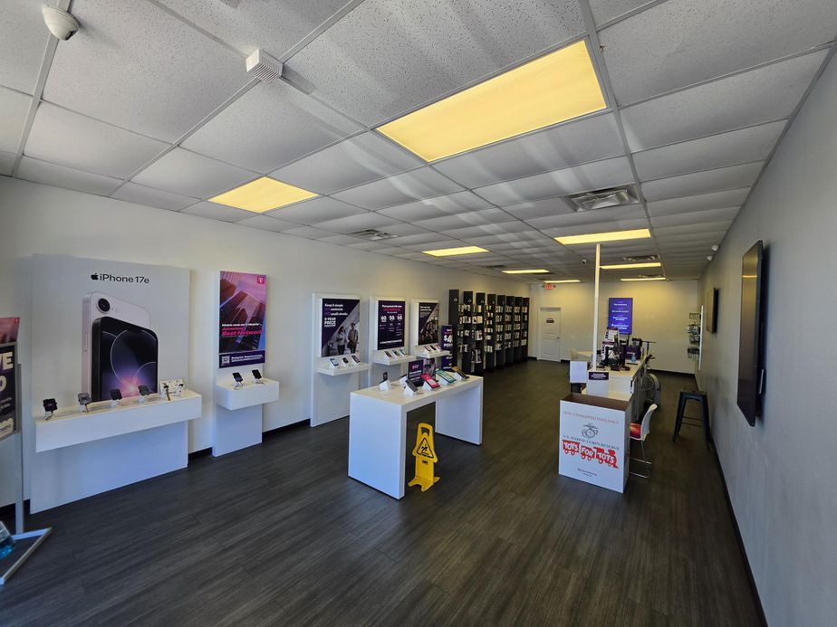 Metro by T-Mobile 737 SHURLING DR, - 737 SHURLING DR, 