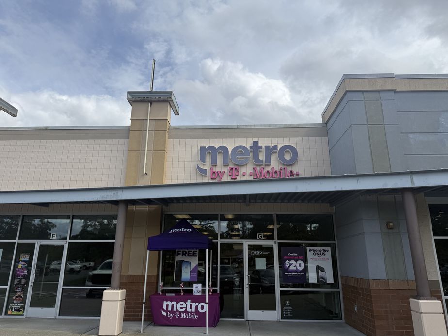 Metro by T-Mobile 10417 Gravelly Lake Dr Sw - 10417 Gravelly Lake Dr Sw 