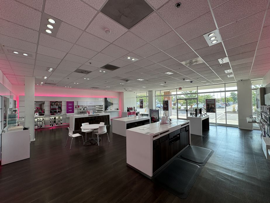 Interior photo of T-Mobile Store at Brick Commons, Brick Township, NJ