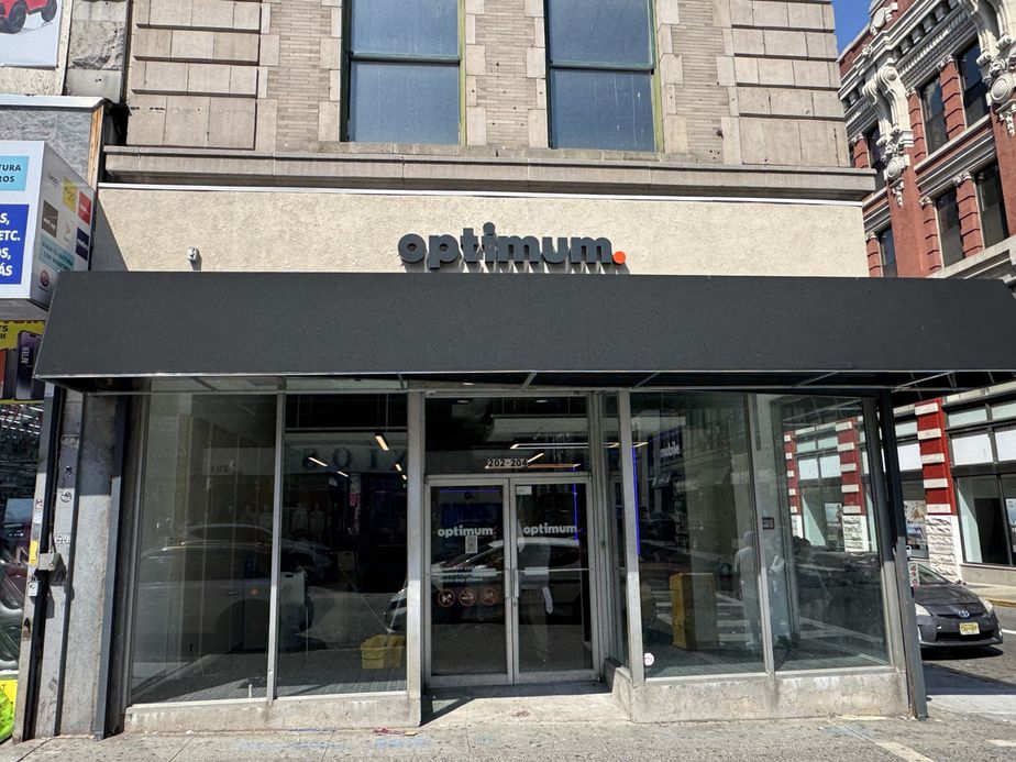 Optimum - 202 Main St.