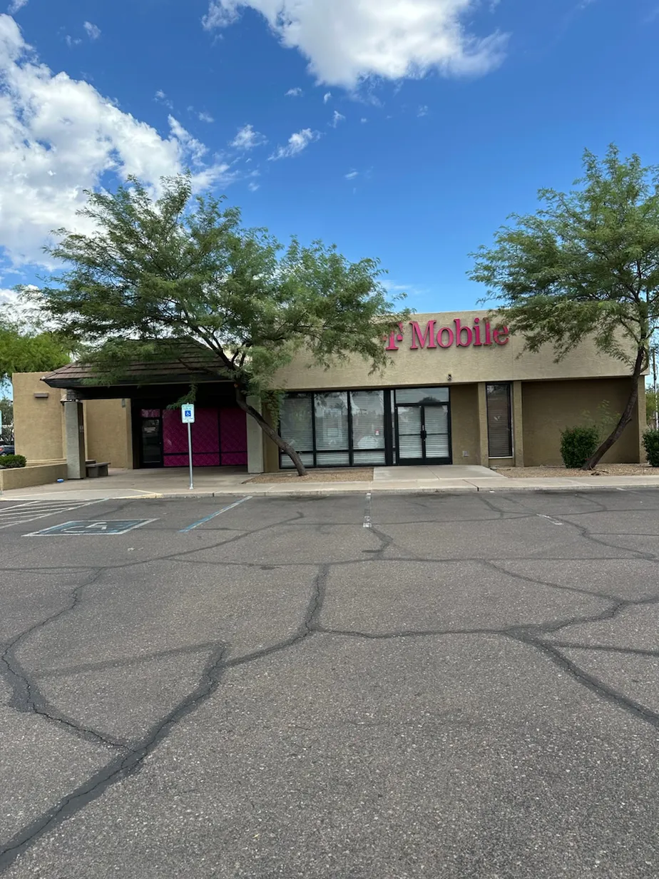T-Mobile Southern & McClintock