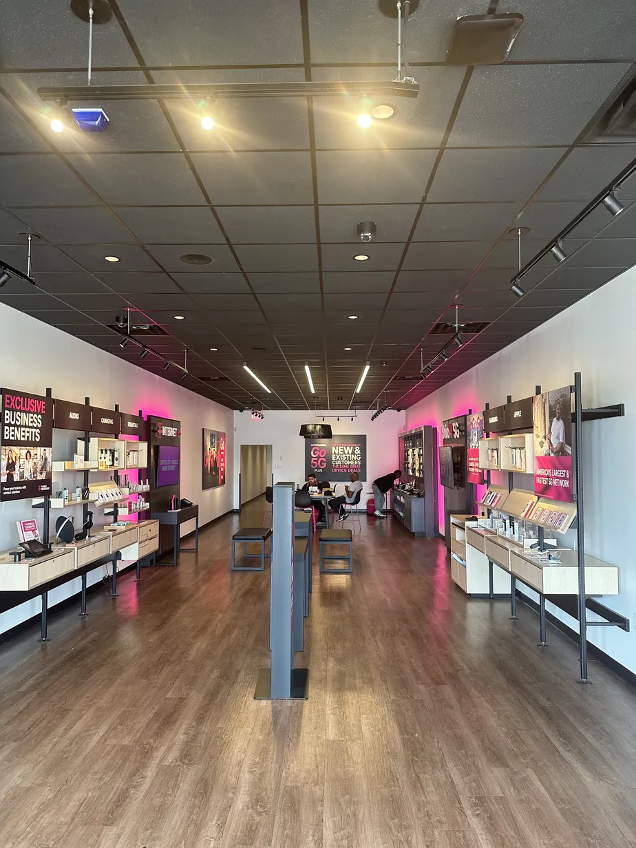 Interior photo of T-Mobile Store at Brentwood Plaza, Cincinnati, OH