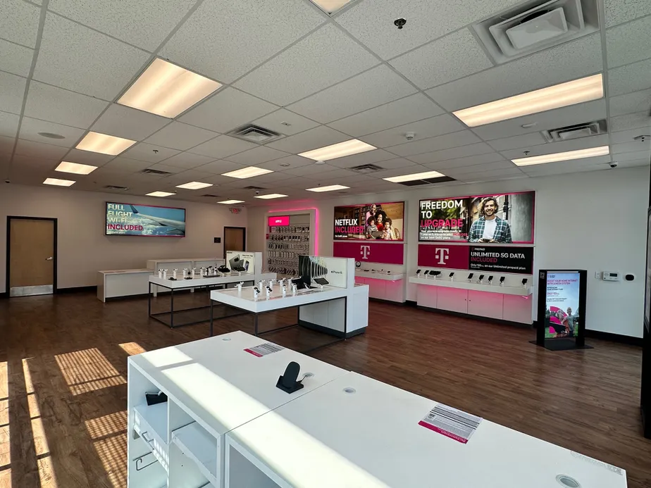  Interior photo of T-Mobile Store at W Waddell Rd & Az 303 Loop S, Surprise, AZ 