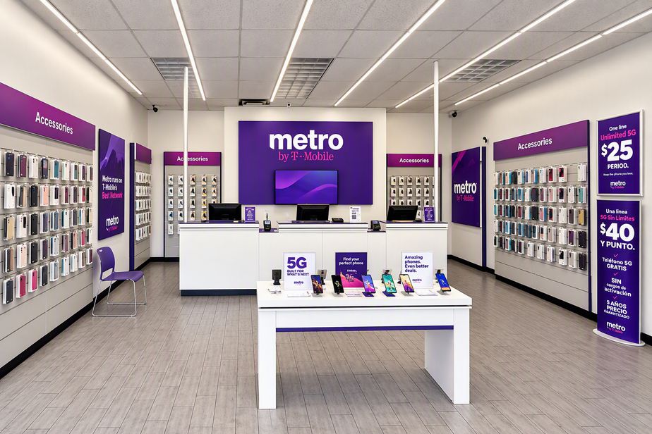 Metro by T-Mobile 9722 Fondren Rd - 9722 Fondren Rd 