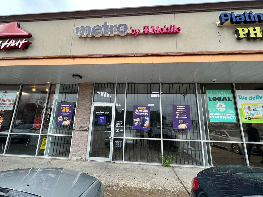 Image alt text