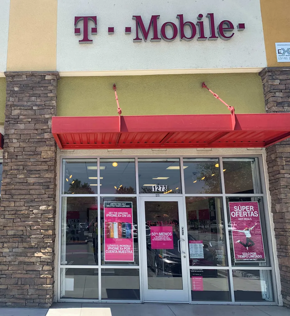 Exterior photo of T-Mobile store at Hacienda & Fairgrove 2, La Puente, CA