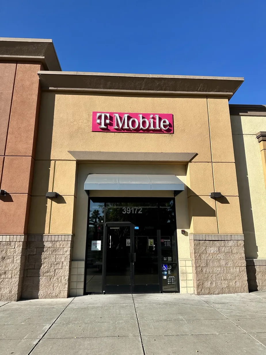 Exterior photo of T-Mobile Store at Fremont Blvd & Mowry Ave, Fremont, CA