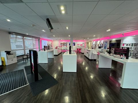 Interior photo of T-Mobile Store at 17th & Valencia, San Francisco, CA
