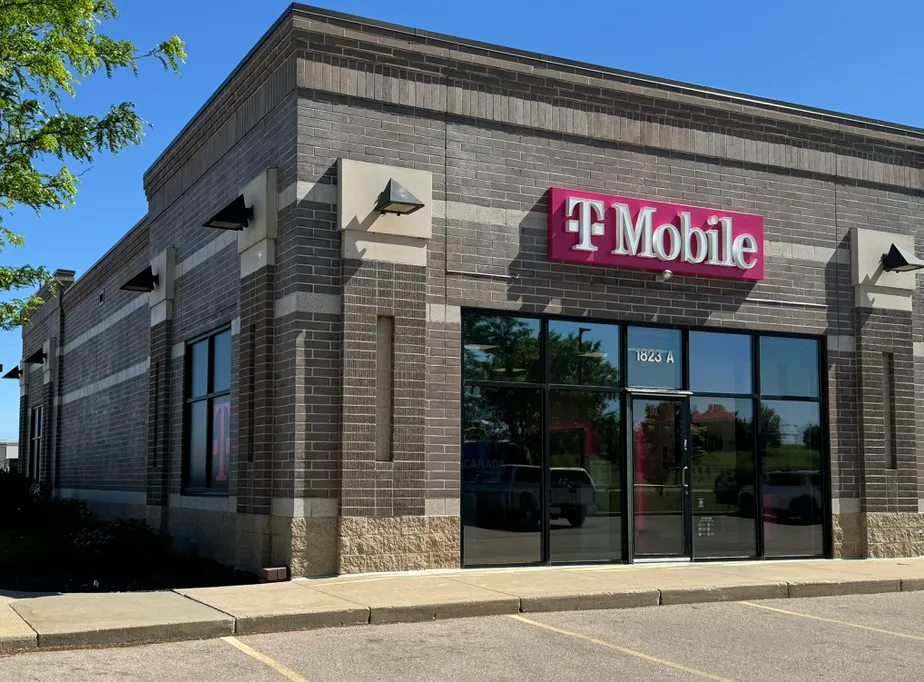  Exterior photo of T-Mobile Store at E Geneva St & N Shore Dr, Delavan, WI 