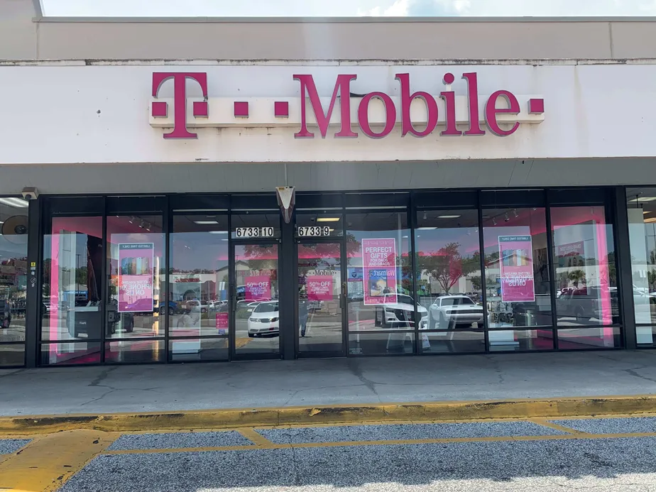 Exterior photo of T-Mobile store at 103rd St & Tampico Rd, Jacksonville, FL