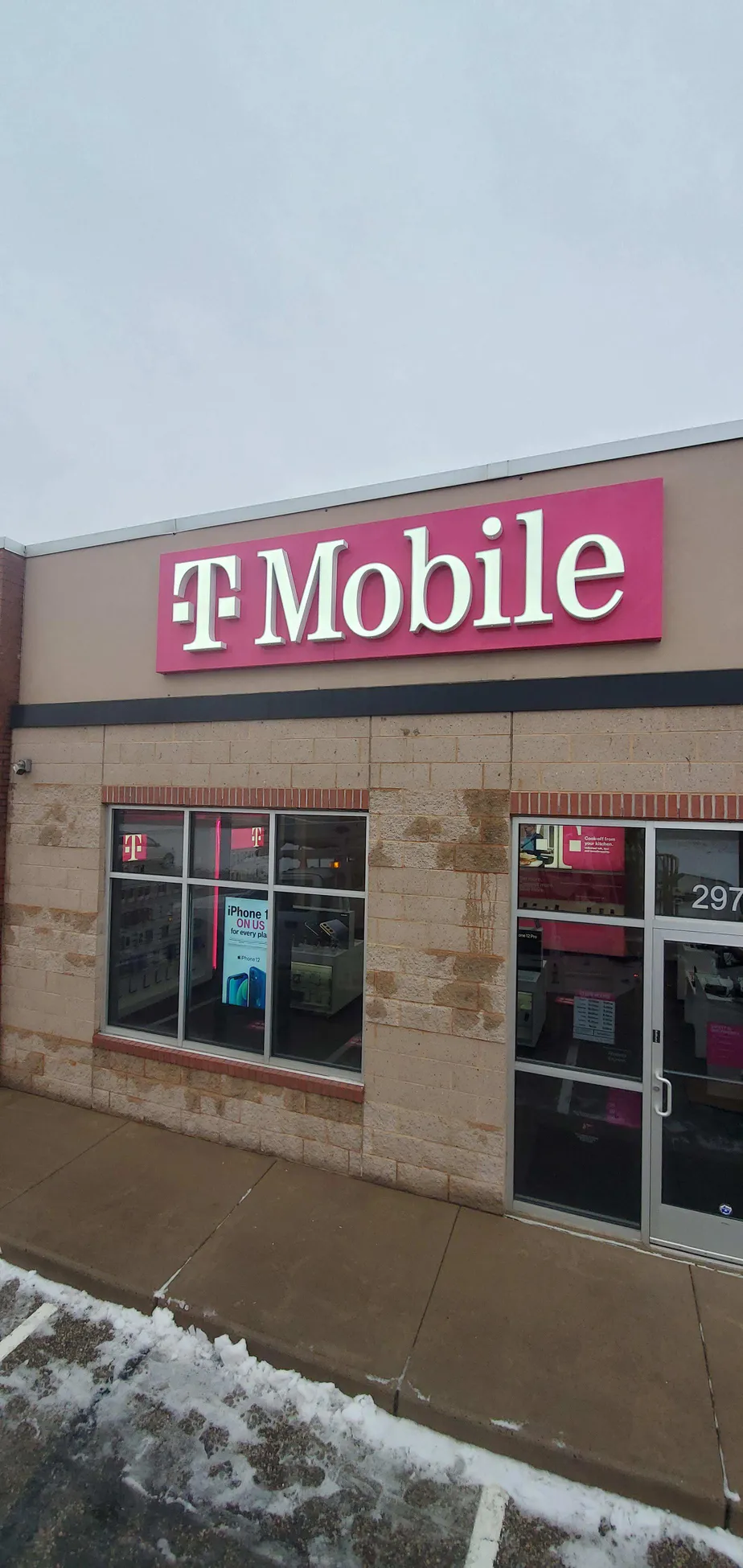  Exterior photo of T-Mobile store at Commercial Blvd & 30th Ave, Lake Hallie, WI 
