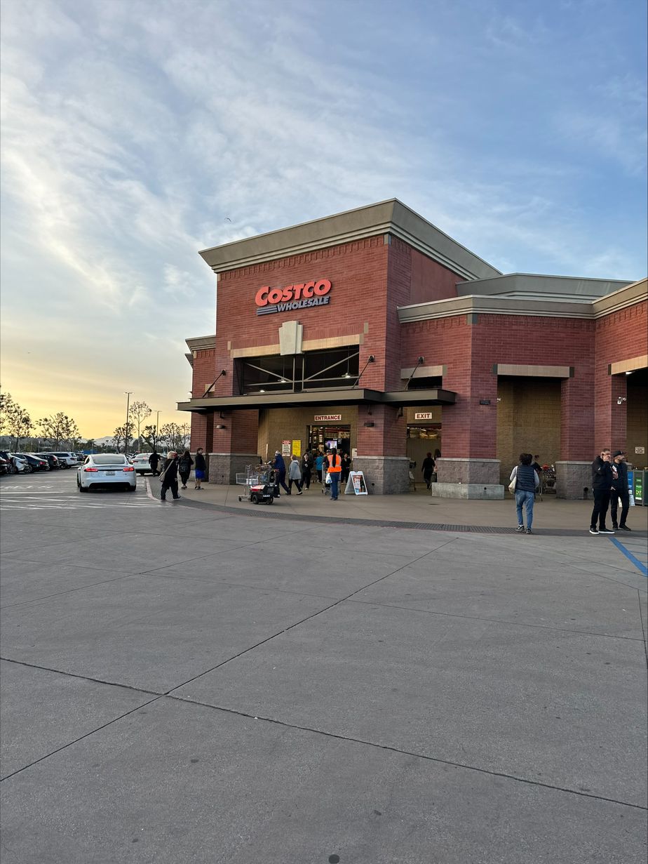 Exterior photo of T-Mobile Store at Costco Los Feliz Blvd, Los Angeles, CA