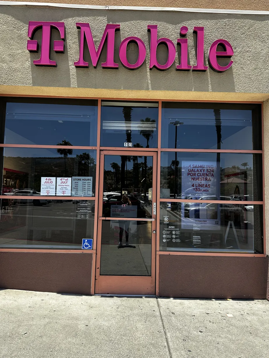  Exterior photo of T-Mobile Store at Dennery Rd & I 805 N, San Diego, CA 
