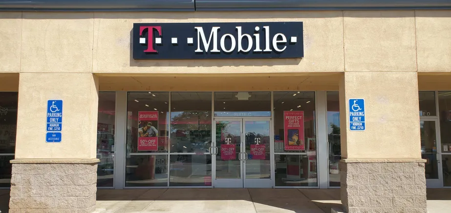 Exterior photo of T-Mobile store at Rhonda & Hwy 5, Anderson, CA