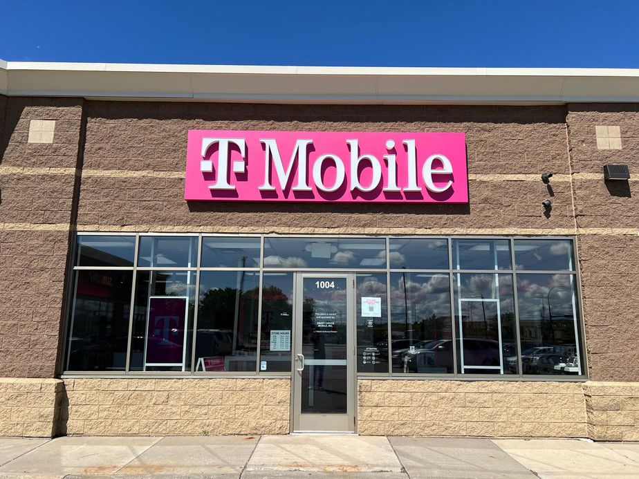 Exterior photo of T-Mobile Store at 61st St NE & Labeaux Ave NE, Albertville, MN