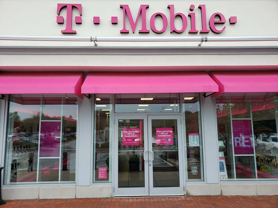  Exterior photo of T-Mobile store at Pottstown Pike & Bartlett Ave, Exton, PA 