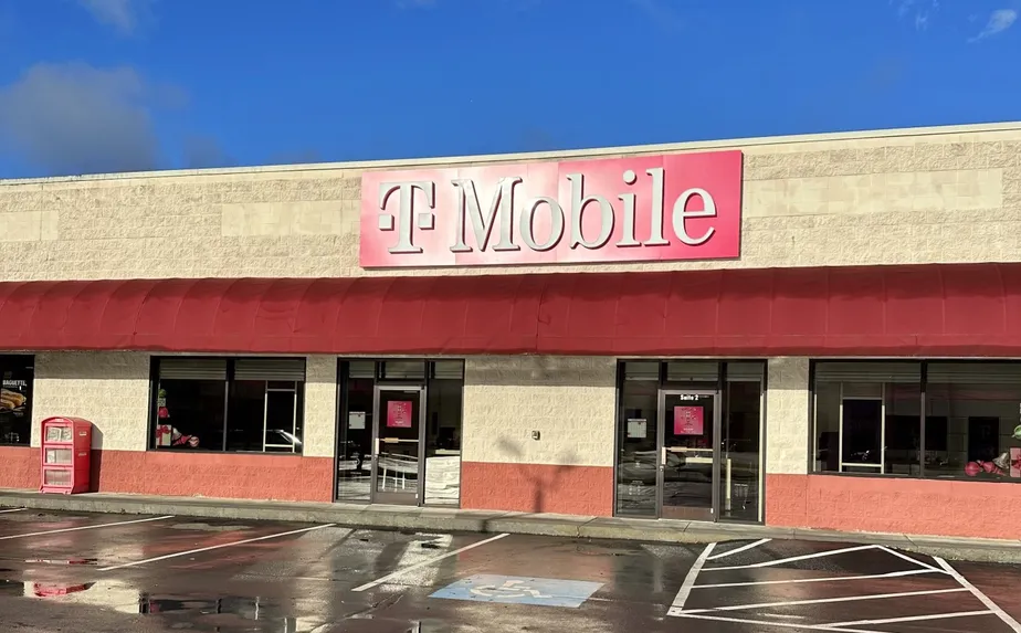 Exterior photo of T-Mobile Store at N Roan St & Browns Mill Rd, Johnson City, TN 