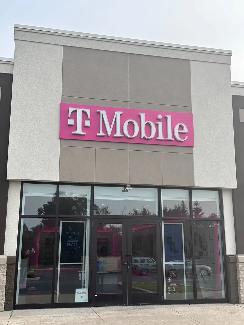 Exterior photo of T-Mobile Store at Mahoning & Canfield, Austintown, OH