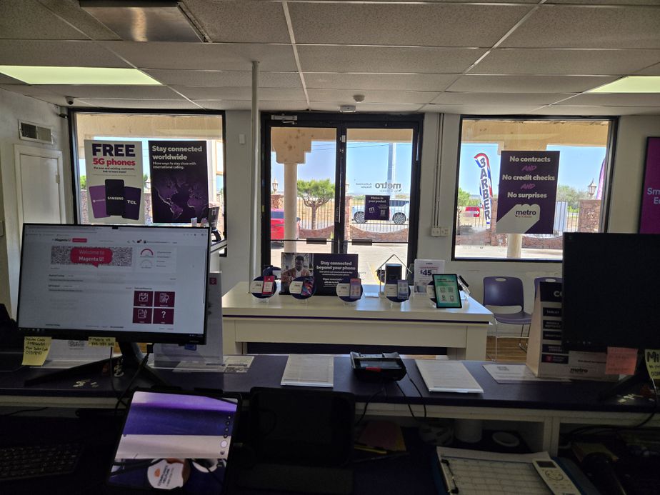Metro by T-Mobile 12004 Socorro Rd - 12004 Socorro Rd 