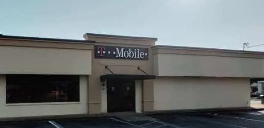 Exterior photo of T-Mobile store at Mary Esther Cut Off Nw & Beal Pkwy Nw, Ft Walton Beach, FL