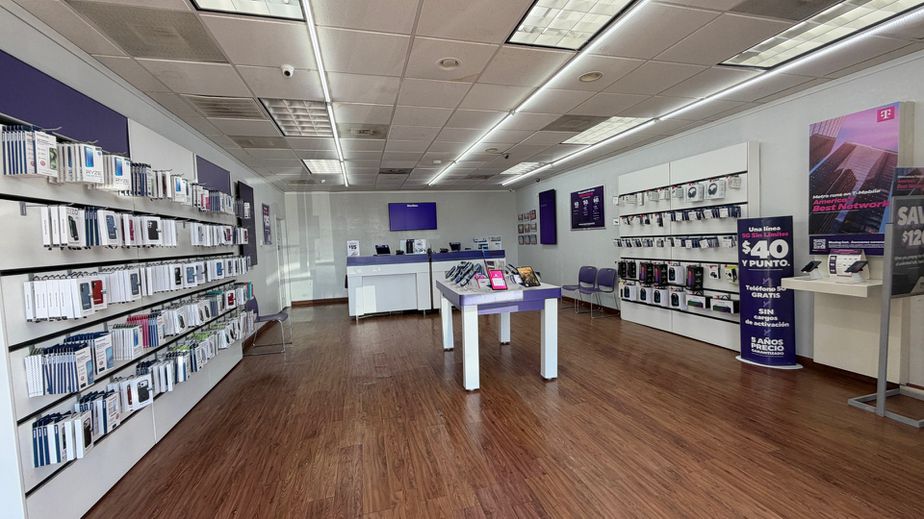 Metro by T-Mobile 14232 State Highway 249 - 14232 State Highway 249 